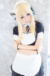 apron blonde_hair blue_eyes boku_wa_tomodachi_ga_sukunai collar cosplay hairband kashiwazaki_sena maid maid_uniform ribbons ribbon_tie satou rating:Safe score:0 user:pixymisa