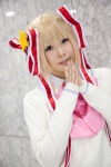 blonde_hair cosplay hair_ribbons kamikita_komari kazane_mai little_busters! sweater rating:Safe score:0 user:pixymisa