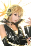 blonde_hair cosplay crossplay detached_sleeves headset kagamine_len kim_tai_sik ren tagme_song vest vocaloid rating:Safe score:0 user:nil!