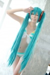 aqua_hair bikini cosplay hatsune_miku nezumihanabi swimsuit twintails vocaloid rating:Safe score:0 user:pixymisa