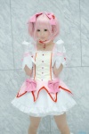 bows choker cosplay dress gloves hairbows kaname_madoka kneesocks kurasaka_kururu pantyhose petticoat pink_hair puella_magi_madoka_magica sheer_legwear tiered_skirt rating:Safe score:0 user:pixymisa