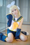 cosplay detached_sleeves hairbow headset kagamine_rin leggings mp3 sailor_uniform school_uniform shorts vocaloid rating:Safe score:1 user:nil!