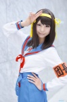 armband cosplay hairband hair_ribbons irori_(ii) pleated_skirt sailor_uniform school_uniform skirt suzumiya_haruhi suzumiya_haruhi_no_yuuutsu rating:Safe score:0 user:nil!