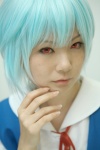 ayanami_rei blue_hair cosplay neon_genesis_evangelion noriko red_eyes sailor_uniform school_uniform rating:Safe score:0 user:nil!