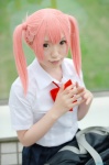 aka ayasaki_remi blouse bookbag cosplay hori-san_to_miyamura-kun pink_hair pleated_skirt school_uniform skirt twintails rating:Safe score:0 user:nil!