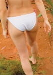 ass barefoot bikini double_moon horii_mizuki side-tie_bikini swimsuit rating:Safe score:4 user:nil!