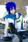 blue_hair boots coat cosplay crossplay default_costume headset kaito renjyu scarf trousers vocaloid rating:Safe score:1 user:nil!