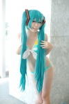 aqua_hair bikini cosplay hatsune_miku nezumihanabi swimsuit twintails vocaloid rating:Safe score:0 user:pixymisa