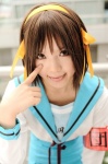 armband cosplay hairband hair_ribbons kipi sailor_uniform school_uniform suzumiya_haruhi suzumiya_haruhi_no_yuuutsu rating:Safe score:1 user:darkgray