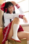 cosplay glasses hairbow hakurei_reimu kneesocks lenfried pleated_skirt sailor_uniform school_uniform skirt touhou rating:Safe score:1 user:nil!