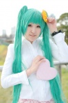 aqua_hair blouse cosplay hatsune_miku hoshino_kana melt_(vocaloid) miniskirt skirt twintails vocaloid rating:Safe score:0 user:nil!