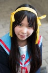 blouse cardigan cosplay hairband hair_ribbon kururu sailor_uniform school_uniform suzumiya_haruhi suzumiya_haruhi_no_yuuutsu rating:Safe score:0 user:pixymisa
