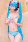 aqua_hair bikini cosplay hatsune_miku headset mashiro_yuki project_diva swimsuit twintails vocaloid rating:Safe score:0 user:nil!