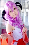 cosplay detached_sleeves hanyuu higurashi_no_naku_koro_ni horns miko miko_robes natsume purple_hair ribbons rating:Safe score:0 user:nil!